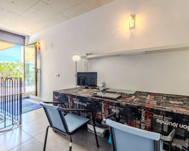 2 bedroom Apartment for sale in Denia - € 235,000 (Ref: 10158092)
