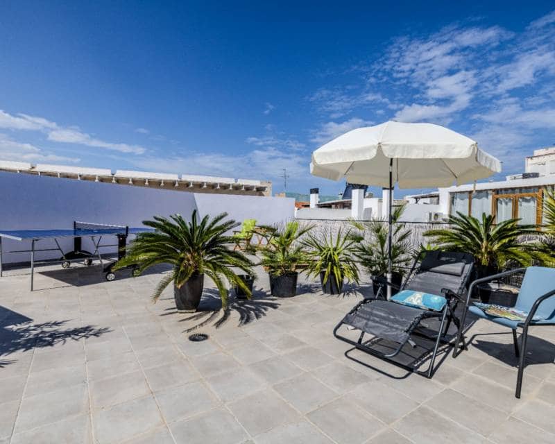 2 bedroom Apartment for sale in Denia - € 235,000 (Ref: 10158092)