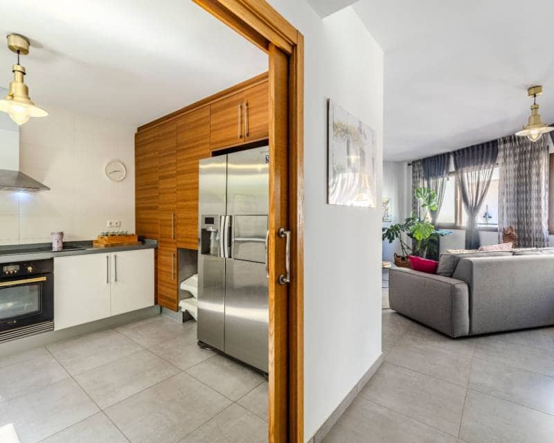 2 bedroom Apartment for sale in Denia - € 235,000 (Ref: 10158092)