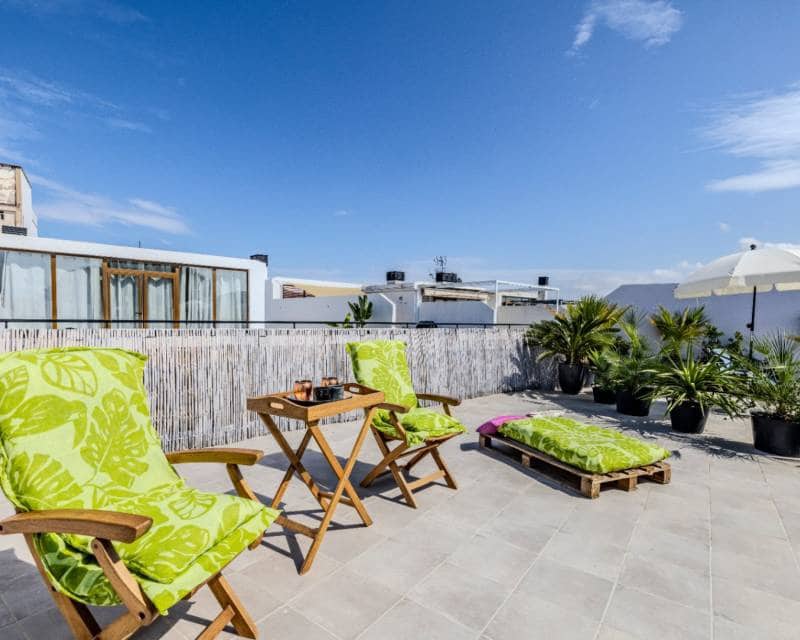 2 bedroom Apartment for sale in Denia - € 235,000 (Ref: 10158092)