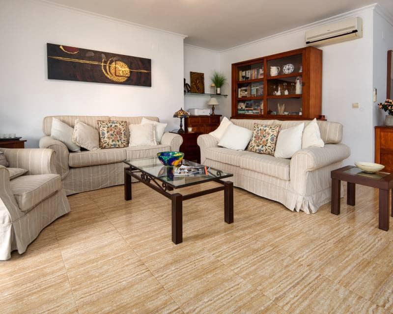 3 bedroom Apartment for sale in Arenal with pool garage - € 550,000 (Ref: 10158093)