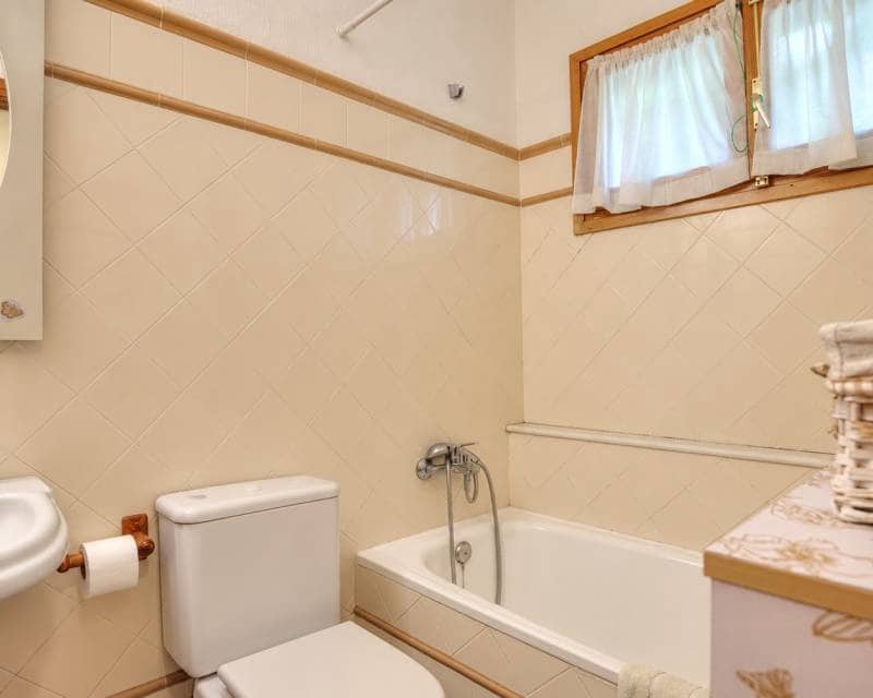 3 soveværelse Rækkehus til salg i Moraira med swimmingpool - € 395.000 (Ref: 10172837)