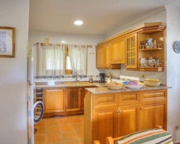 3 soveværelse Rækkehus til salg i Moraira, Teulada-Moraira med swimmingpool - € 395.000 (Ref: 10172837)