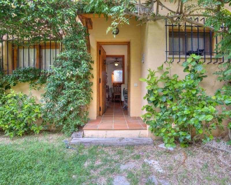 3 soveværelse Rækkehus til salg i Moraira med swimmingpool - € 395.000 (Ref: 10172837)