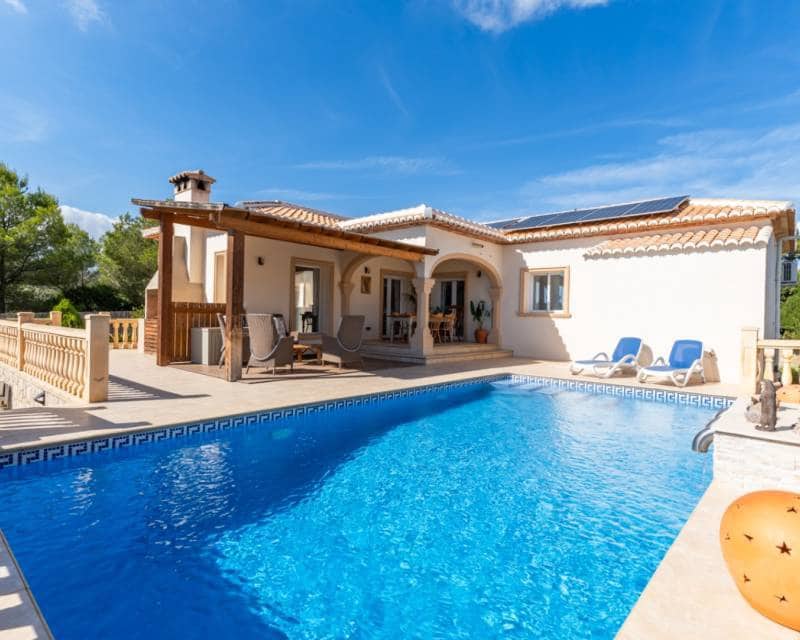 4 soverom Villa til salgs i Javea / Xabia med svømmebasseng garasje - € 849 000 (Ref: 10172838)