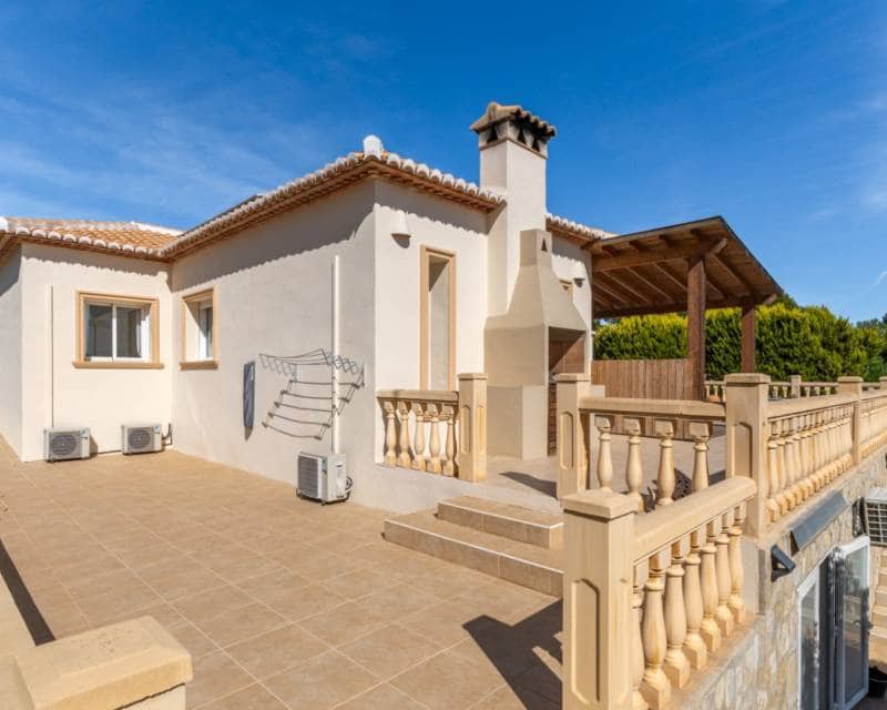 4 soverom Villa til salgs i Javea / Xabia med svømmebasseng garasje - € 849 000 (Ref: 10172838)