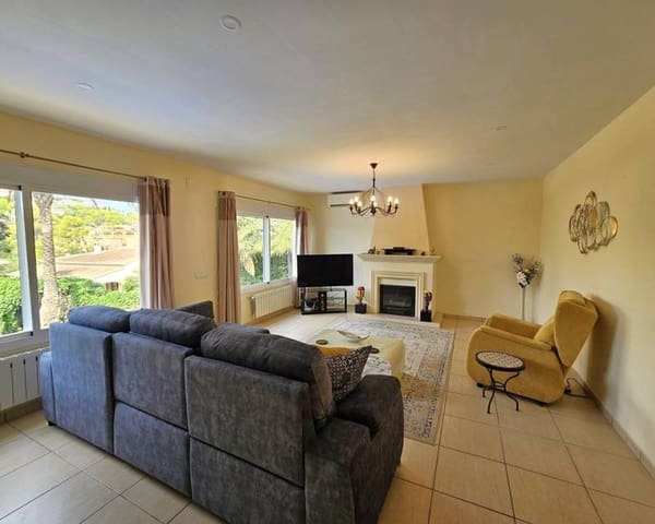 3 sypialnia Willa na sprzedaż w La Granadella  - Costa Nova, Javea / Xàbia z basenem garażem - 745 000 € (Ref: 10172840)