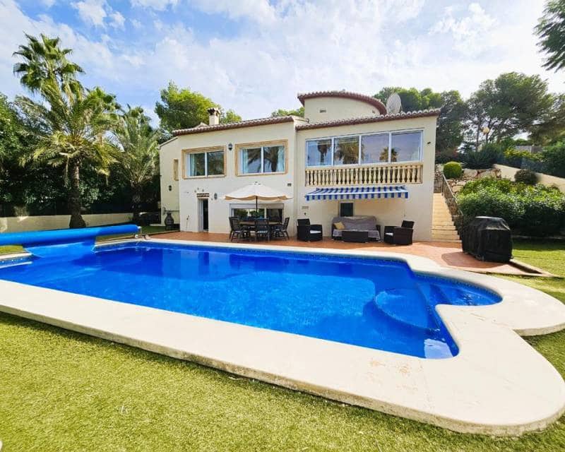 3 sypialnia Willa na sprzedaż w Javea / Xabia z basenem garażem - 745 000 € (Ref: 10172840)
