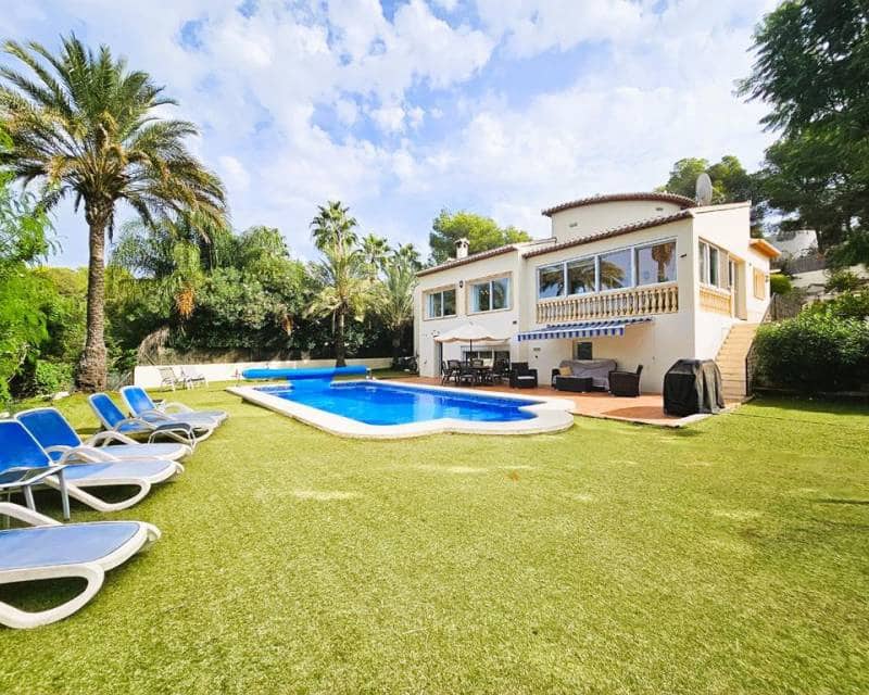 3 sypialnia Willa na sprzedaż w Javea / Xabia z basenem garażem - 745 000 € (Ref: 10172840)