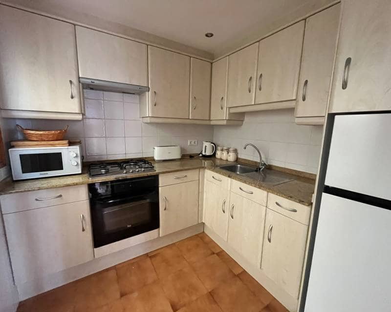 3 soveværelse Rækkehus til leje i Javea / Xabia med swimmingpool - € 1.000 (Ref: 10172843)