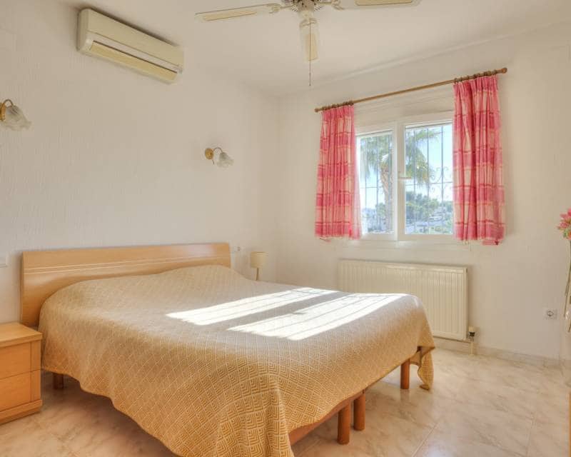3 soveværelse Villa til salg i Moraira med swimmingpool garage - € 525.000 (Ref: 10175907)