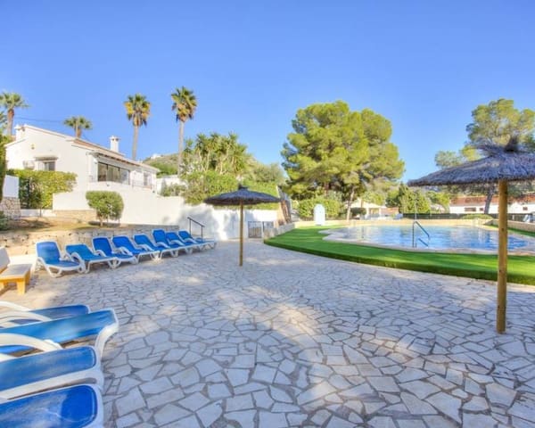 3 soveværelse Villa til salg i Moraira, Teulada-Moraira med swimmingpool garage - € 525.000 (Ref: 10175907)