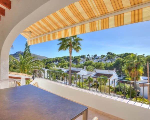 3 soveværelse Villa til salg i Moraira, Teulada-Moraira med swimmingpool garage - € 525.000 (Ref: 10175907)