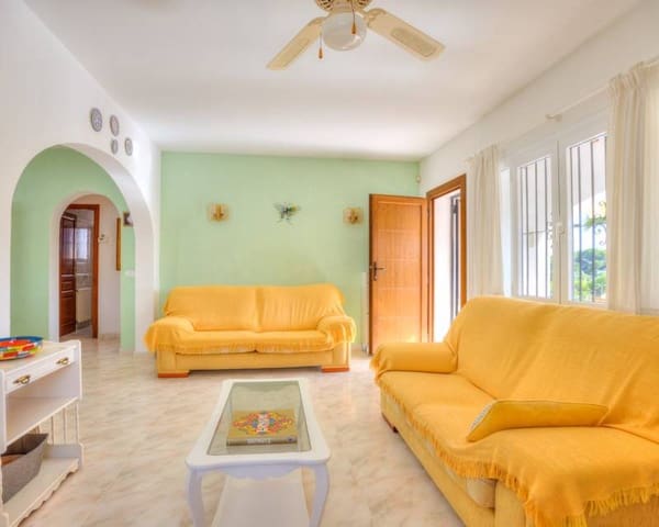 3 soveværelse Villa til salg i Moraira, Teulada-Moraira med swimmingpool garage - € 525.000 (Ref: 10175907)