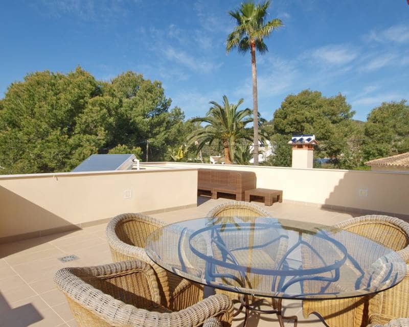 Chalet de 4 habitaciones en Benissa en venta con piscina - 1.350.000 € (Ref: 5901546)