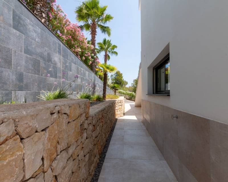 3 bedroom Villa for sale in Javea / Xabia with pool - € 1,620,000 (Ref: 5901694)