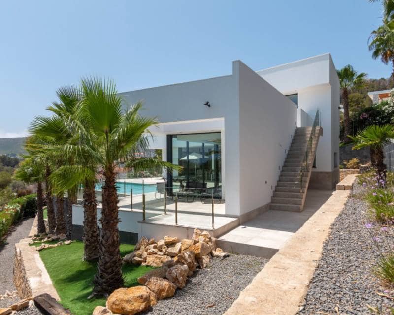 3 bedroom Villa for sale in Javea / Xabia with pool - € 1,620,000 (Ref: 5901694)