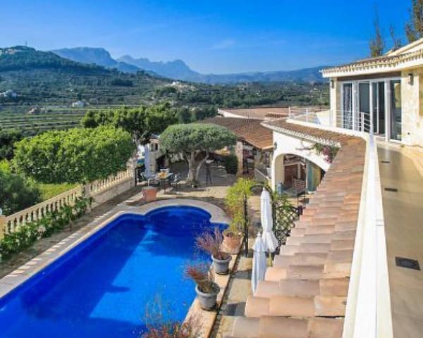 4 quarto Moradia para venda em Calpe / Calp com piscina garagem - 2 250 000 € (Ref: 5901785)