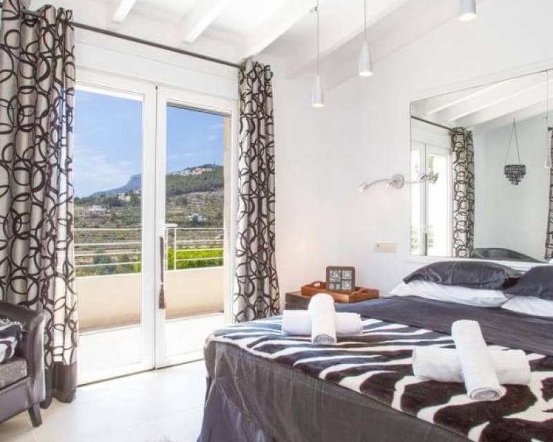 4 quarto Moradia para venda em Calpe / Calp com piscina garagem - 2 250 000 € (Ref: 5901785)