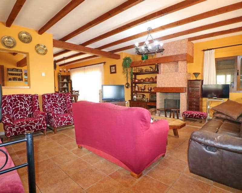 4 Zimmer Villa zu verkaufen in Altea mit Pool Garage - 590.000 € (Ref: 5901971)