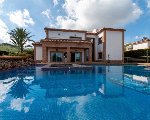 3 sovrum Villa till salu i Partides comunes - Adsubia, Javea / Xàbia med pool - 1 315 000 € (Ref: 5902122)