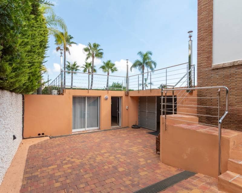 3 bedroom Villa for sale in Javea / Xabia with pool - € 1,315,000 (Ref: 5902122)