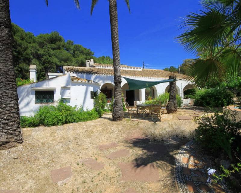 5 makuuhuone Huvila myytävänä paikassa Javea / Xabia mukana uima-altaan 
autotalli - 1 275 000 € (Ref: 5902226)