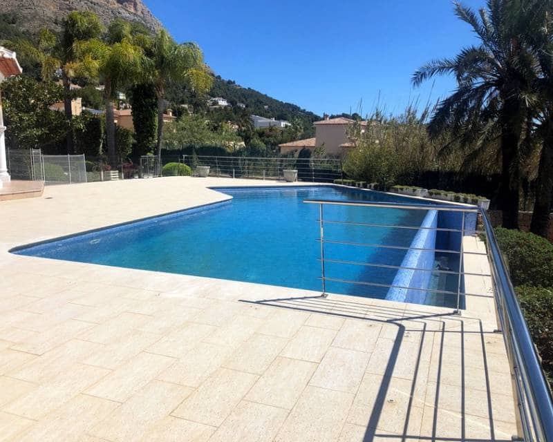 4 bedroom Villa for sale in Javea / Xabia with pool - € 1,250,000 (Ref: 5987194)