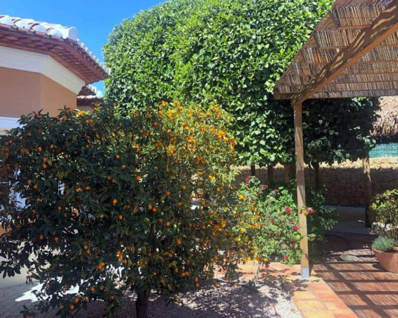 4 bedroom Villa for sale in Javea / Xabia with pool - € 1,250,000 (Ref: 5987194)