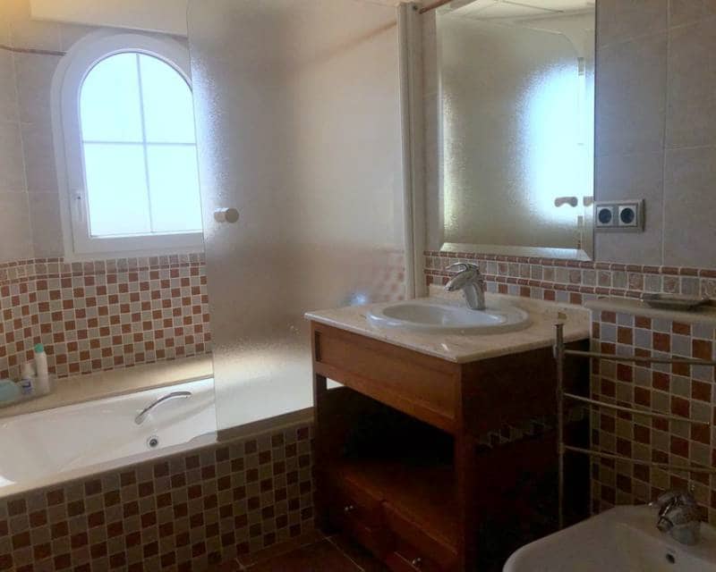 4 bedroom Villa for sale in Javea / Xabia with pool - € 1,250,000 (Ref: 5987194)