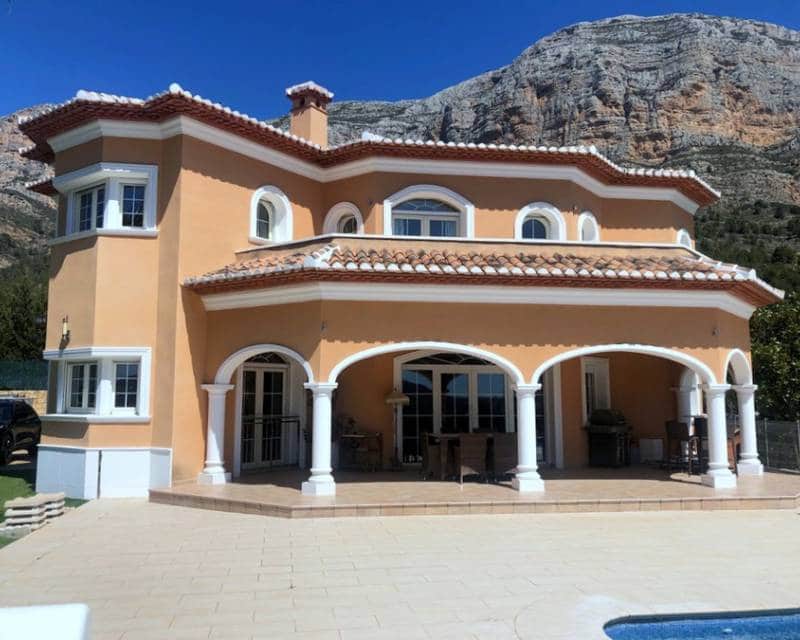 4 bedroom Villa for sale in Javea / Xabia with pool - € 1,250,000 (Ref: 5987194)