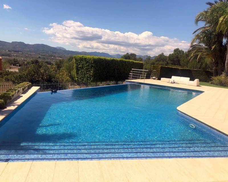 4 bedroom Villa for sale in Javea / Xabia with pool - € 1,250,000 (Ref: 5987194)