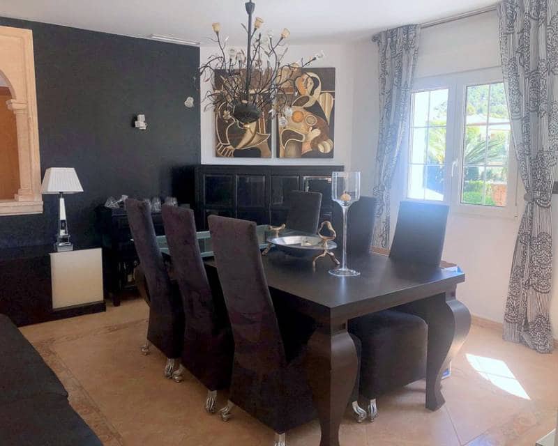 4 bedroom Villa for sale in Javea / Xabia with pool - € 1,250,000 (Ref: 5987194)