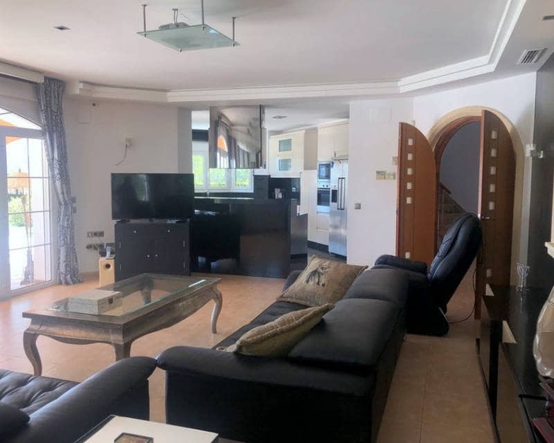 4 bedroom Villa for sale in Javea / Xabia with pool - € 1,250,000 (Ref: 5987194)