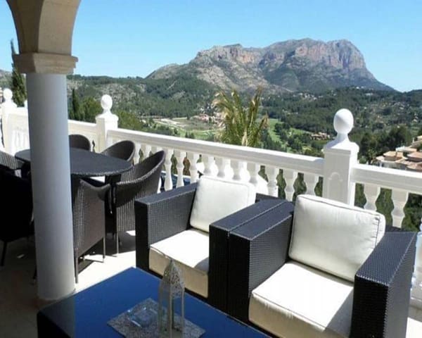 6 bedroom Villa for sale in La Sella with pool garage - € 1,400,000 (Ref: 6200363)