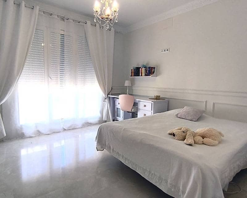 6 soverom Villa til salgs i La Sella med svømmebasseng garasje - € 1 400 000 (Ref: 6200363)