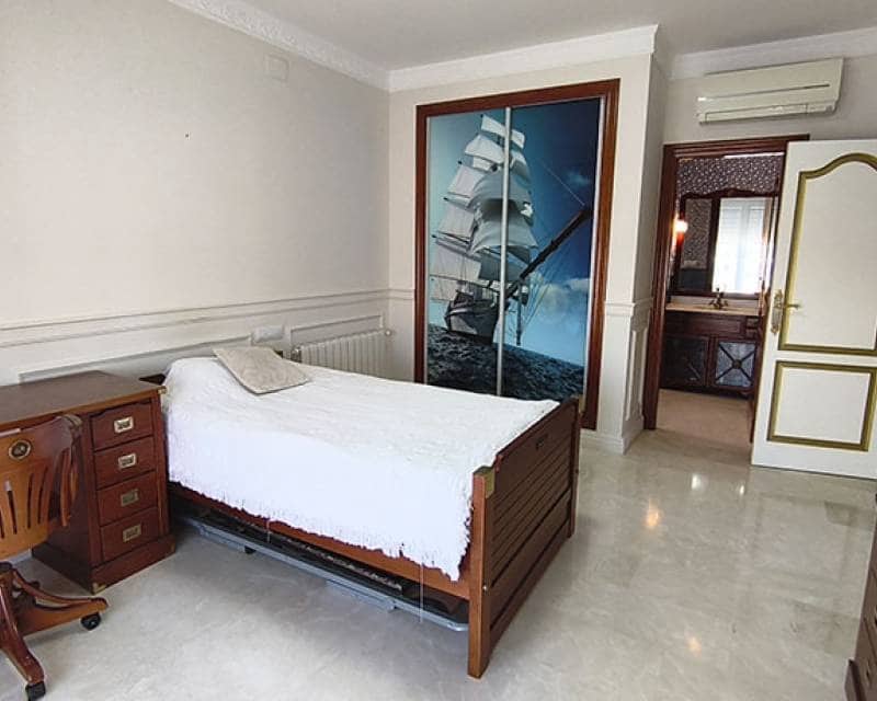 6 soverom Villa til salgs i La Sella med svømmebasseng garasje - € 1 400 000 (Ref: 6200363)