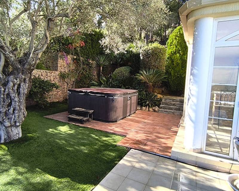 6 soverom Villa til salgs i La Sella med svømmebasseng garasje - € 1 400 000 (Ref: 6200363)