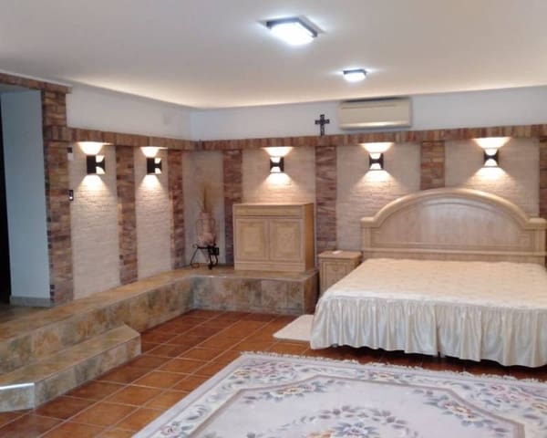 6 bedroom Villa for sale in Altea with pool - € 6,500,000 (Ref: 6566643)