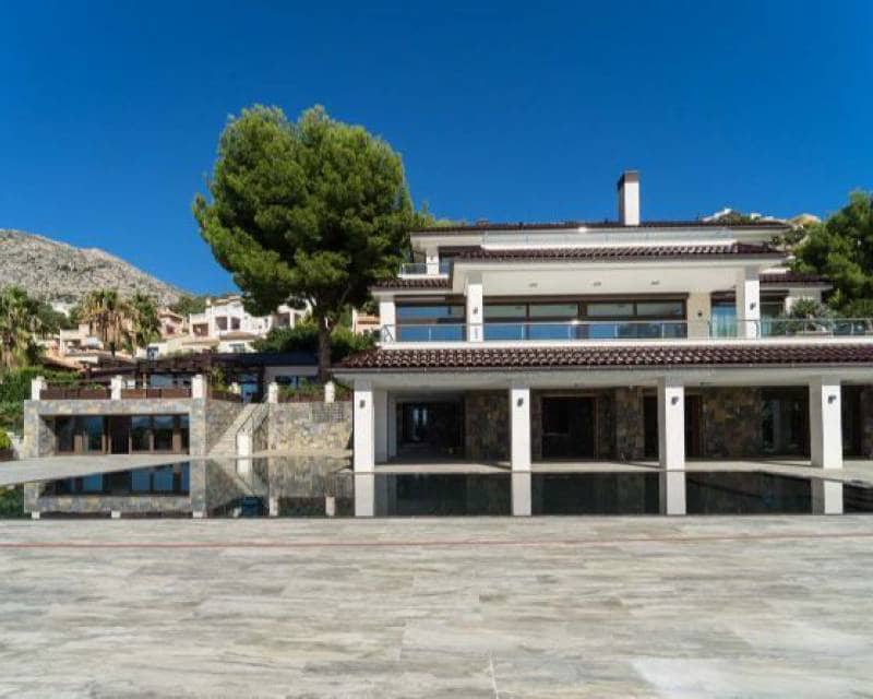 6 bedroom Villa for sale in Altea with pool - € 6,500,000 (Ref: 6566643)