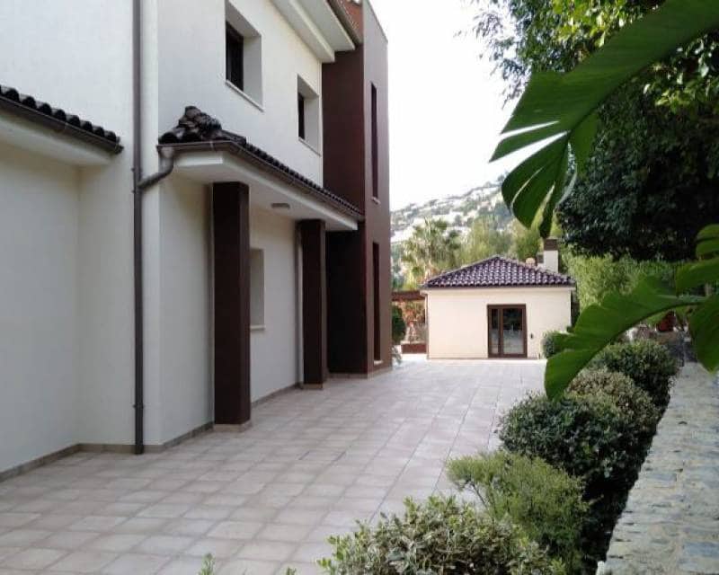 6 bedroom Villa for sale in Altea with pool - € 6,500,000 (Ref: 6566643)