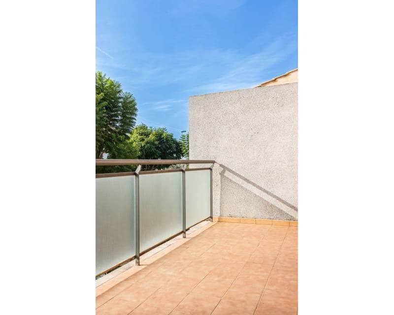 3 Zimmer Reihenhaus zu vermieten in Javea / Xabia mit Pool Garage - 1.500 € (Ref: 7236747)