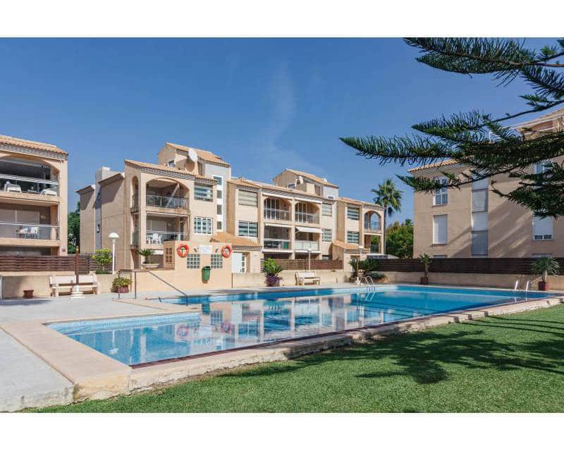 3 Zimmer Reihenhaus zu vermieten in Javea / Xabia mit Pool Garage - 1.500 € (Ref: 7236747)