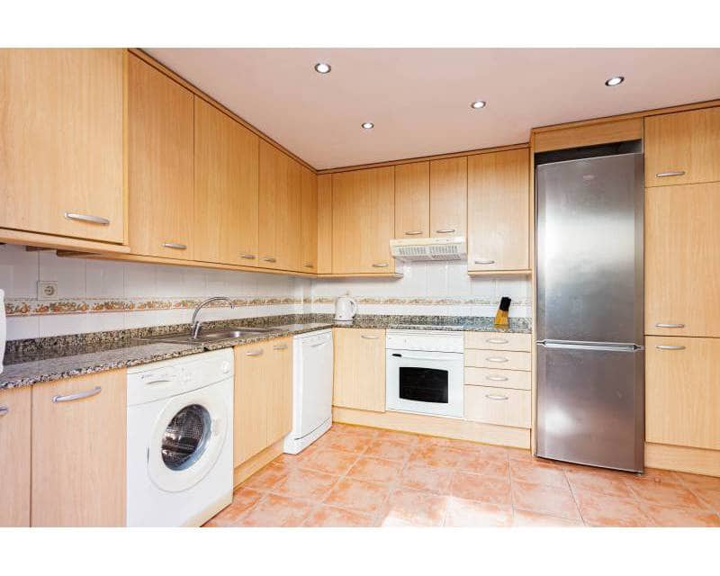 3 Zimmer Reihenhaus zu vermieten in Javea / Xabia mit Pool Garage - 1.500 € (Ref: 7236747)