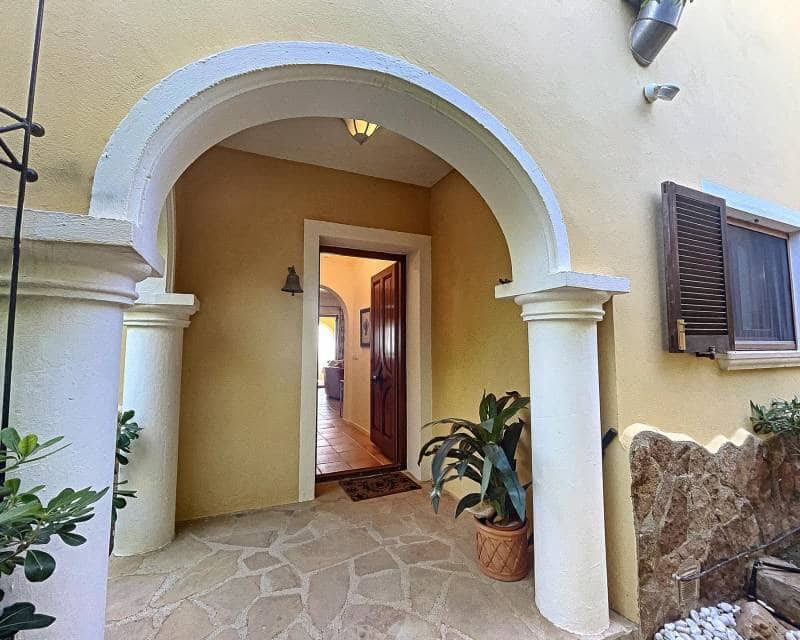 Chalet de 4 habitaciones en Benitachell / Benitatxell en venta con piscina - 1.545.000 € (Ref: 7685415)