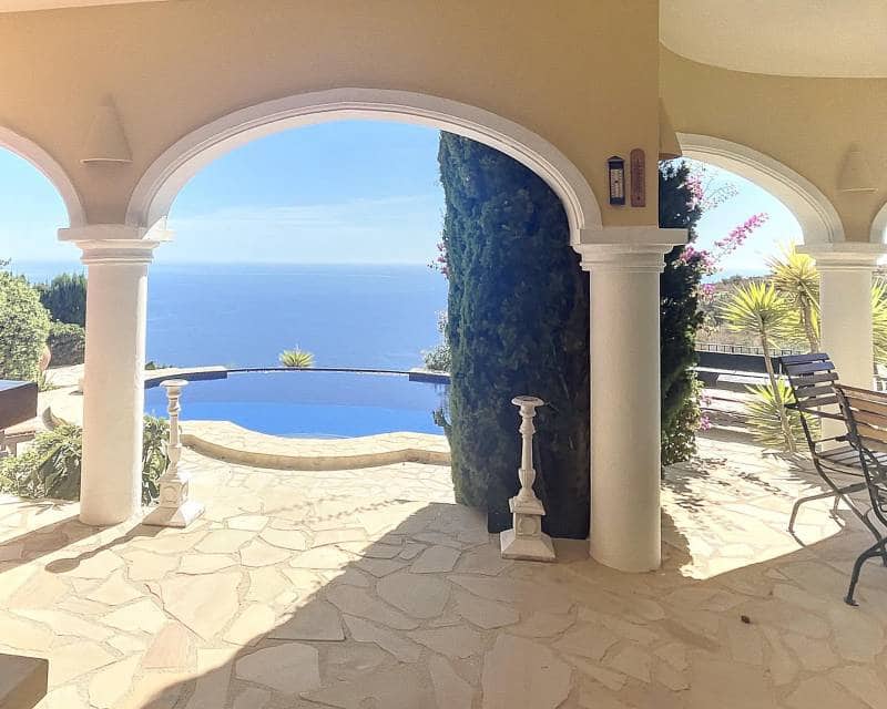 Chalet de 4 habitaciones en Benitachell / Benitatxell en venta con piscina - 1.545.000 € (Ref: 7685415)