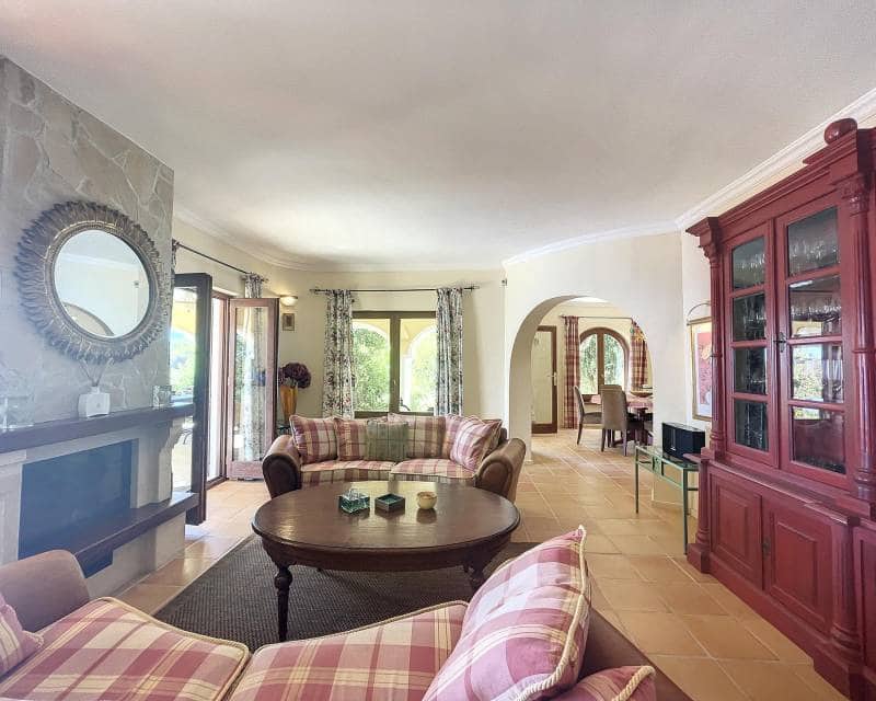 Chalet de 4 habitaciones en Benitachell / Benitatxell en venta con piscina - 1.545.000 € (Ref: 7685415)