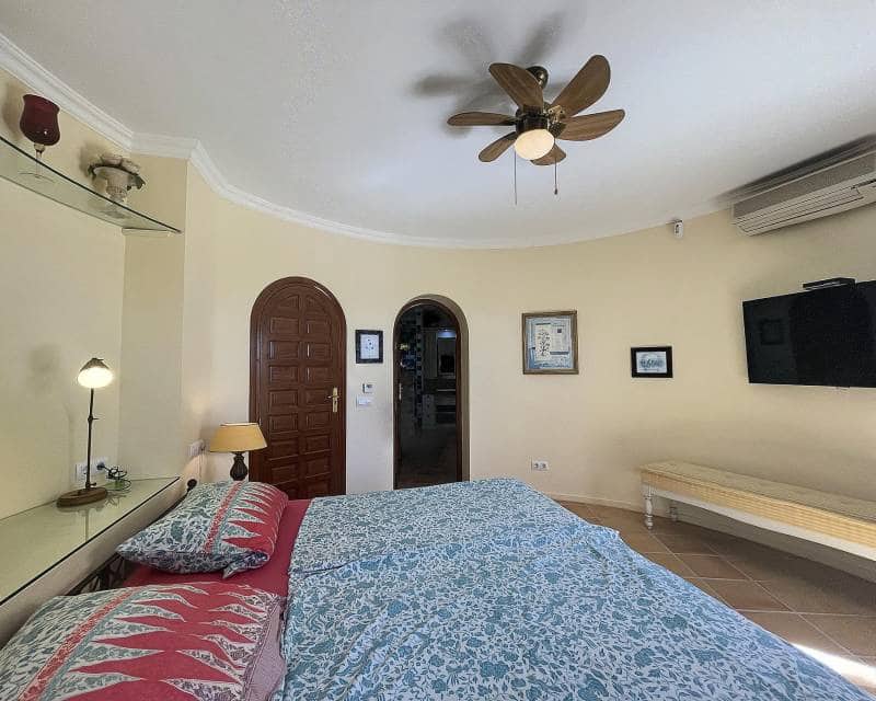 Chalet de 4 habitaciones en Benitachell / Benitatxell en venta con piscina - 1.545.000 € (Ref: 7685415)