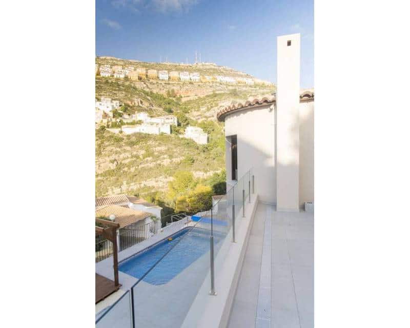 4 chambre Villa/Maison à vendre à Benitachell / Benitatxell avec piscine - 749 000 € (Ref: 7685422)