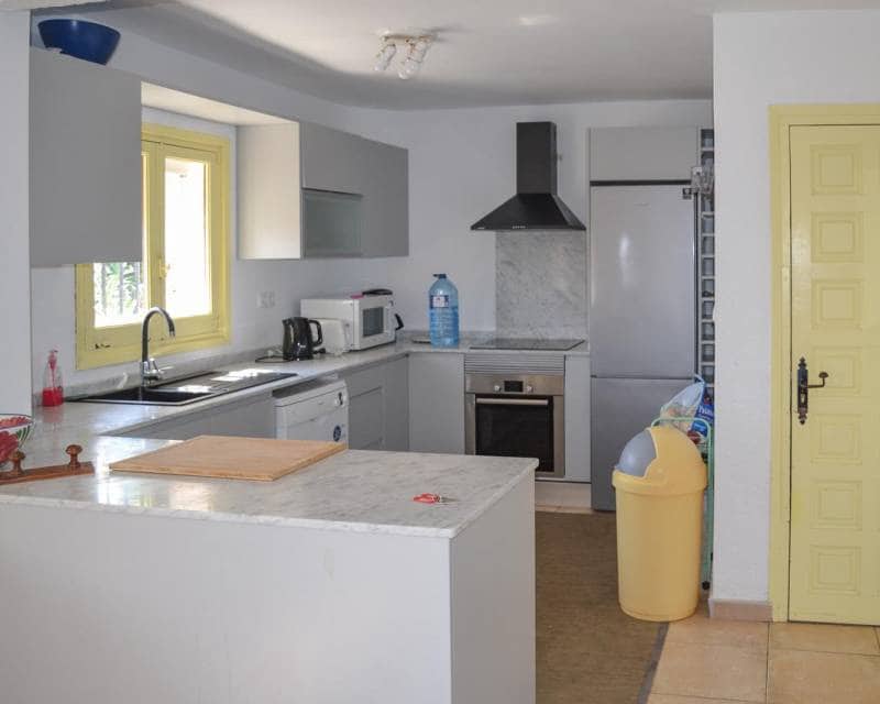 6 makuuhuone Huvila myytävänä paikassa Pedreguer mukana uima-altaan - 510 000 € (Ref: 7694533)